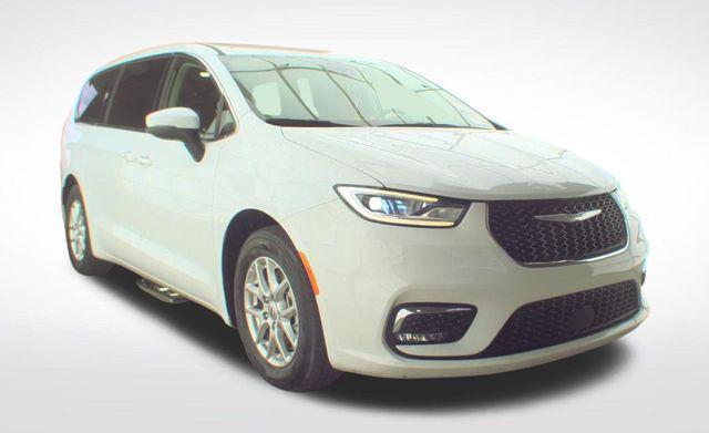 used 2023 Chrysler Pacifica car, priced at $23,900