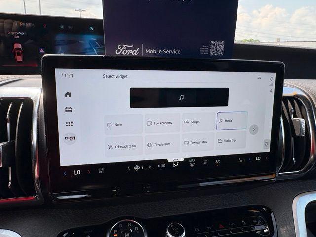 used 2025 Ford Expedition car, priced at $68,886
