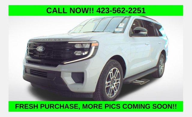 used 2025 Ford Expedition car, priced at $57,795