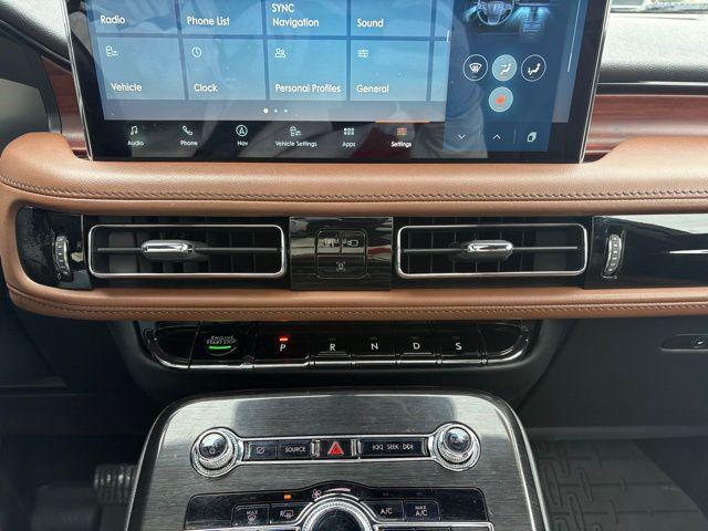 used 2023 Lincoln Nautilus car, priced at $33,900