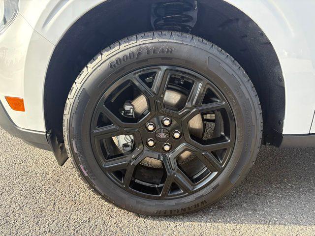 new 2025 Ford Maverick car, priced at $32,488