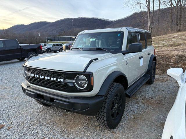 new 2025 Ford Bronco car, priced at $45,888