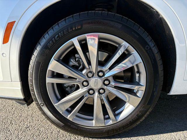 used 2024 Cadillac XT6 car, priced at $41,499