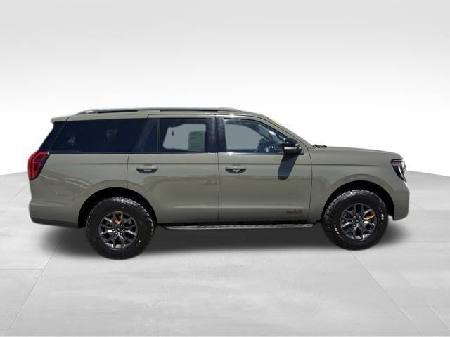 used 2025 Ford Expedition car, priced at $74,516