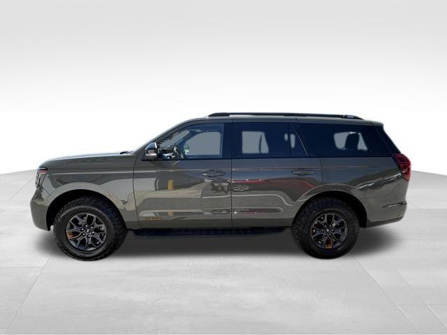 used 2025 Ford Expedition car, priced at $74,516