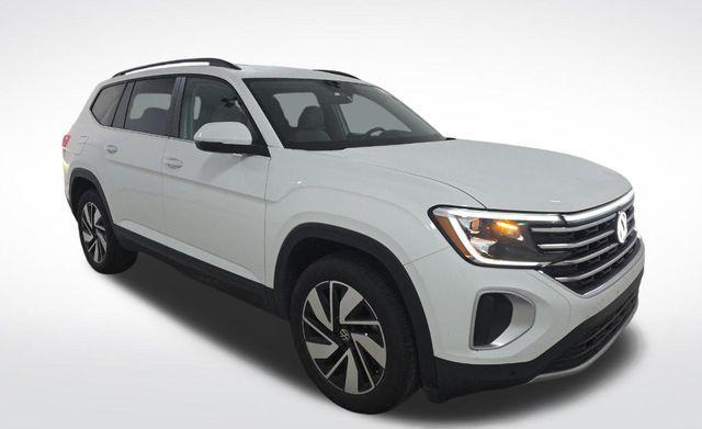 used 2025 Volkswagen Atlas car, priced at $34,621