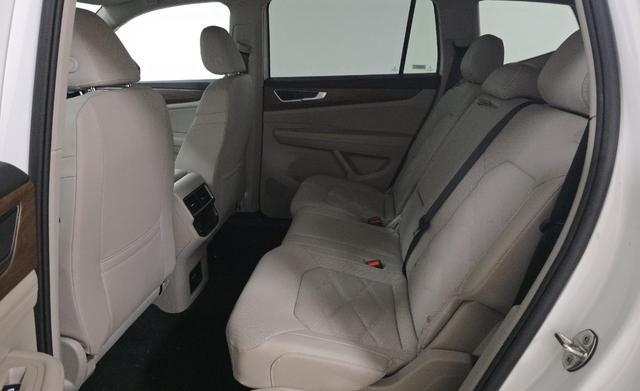 used 2025 Volkswagen Atlas car, priced at $34,621