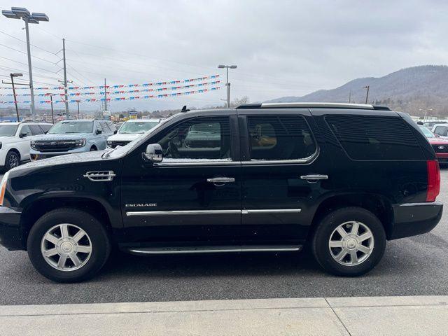 used 2011 Cadillac Escalade car, priced at $7,900