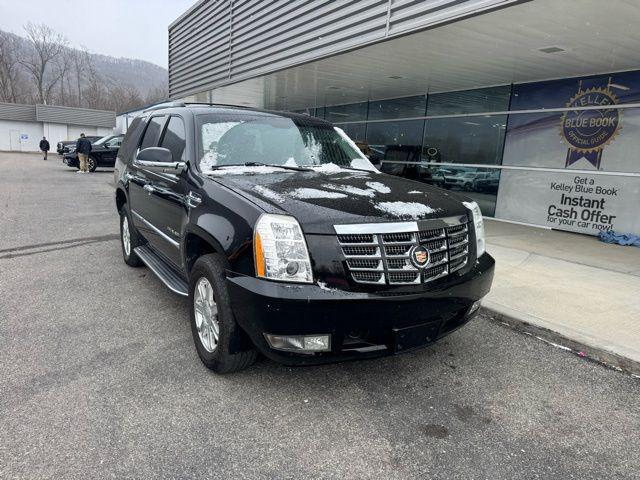 used 2011 Cadillac Escalade car, priced at $7,900