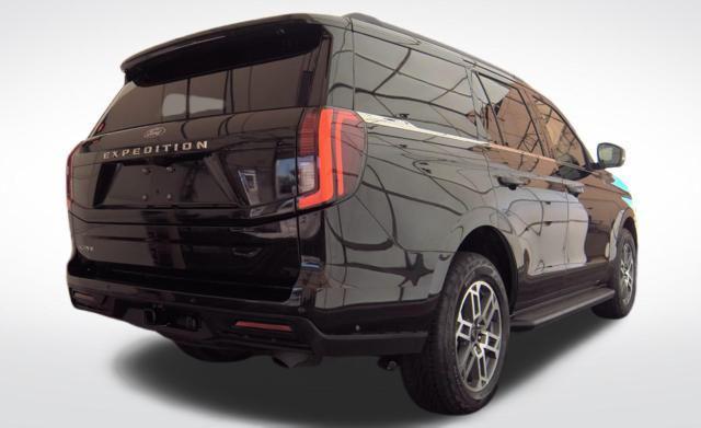 used 2025 Ford Expedition car, priced at $58,998