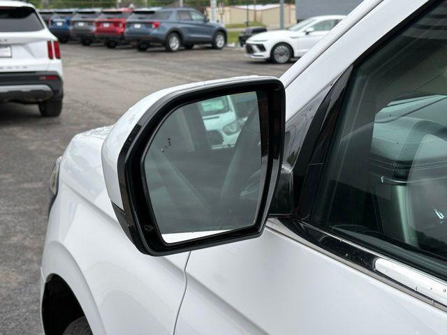 used 2024 Ford Expedition car, priced at $40,894