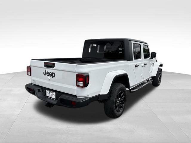 used 2022 Jeep Gladiator car, priced at $26,900