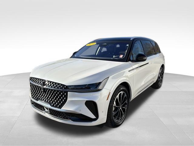 used 2024 Lincoln Nautilus car, priced at $46,999