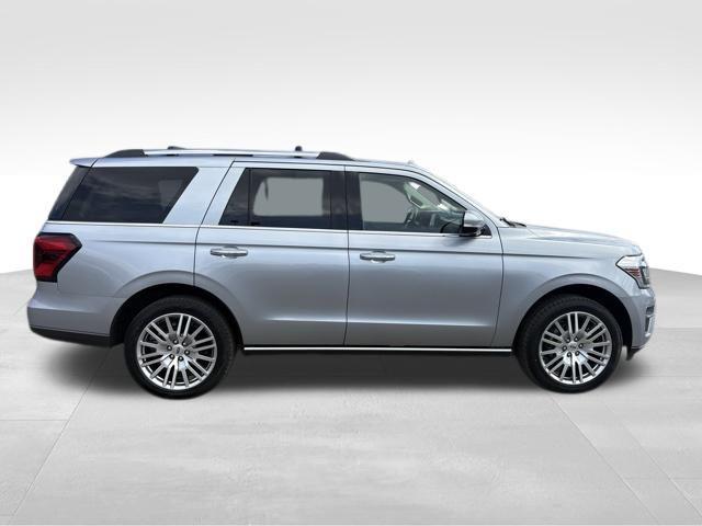 used 2024 Ford Expedition car, priced at $43,998