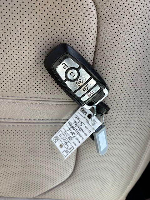 used 2024 Ford Expedition car, priced at $43,998