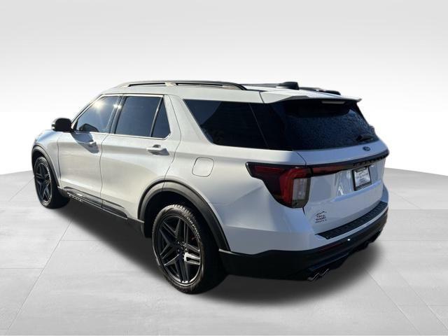 used 2025 Ford Explorer car, priced at $46,900