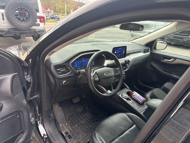 used 2021 Ford Escape car, priced at $13,334