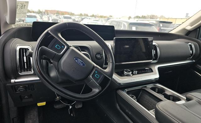 used 2025 Ford Expedition car, priced at $68,998