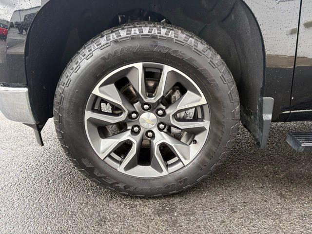 used 2022 Chevrolet Silverado 1500 car, priced at $32,143