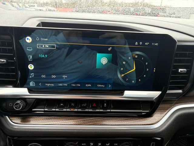 used 2022 Chevrolet Silverado 1500 car, priced at $32,143