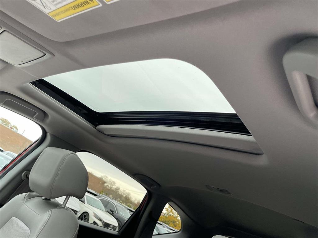 used 2022 Honda CR-V Hybrid car, priced at $22,456