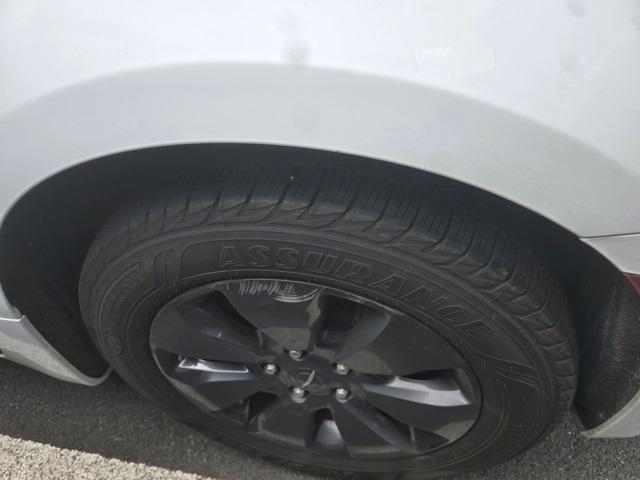 used 2020 Chrysler Pacifica Hybrid car, priced at $28,995