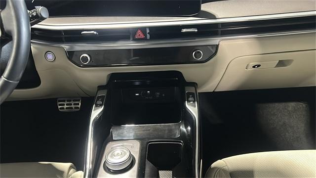 used 2025 Kia Sorento Plug-In Hybrid car, priced at $44,557