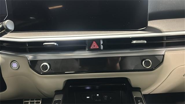 used 2025 Kia Sorento Plug-In Hybrid car, priced at $44,557