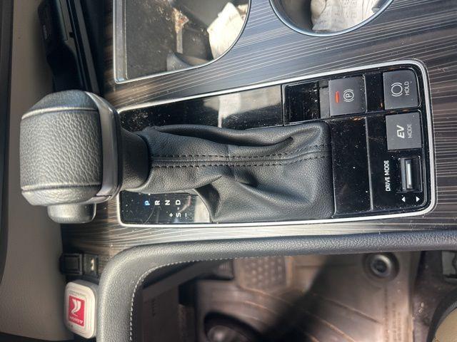 used 2023 Toyota Sienna car, priced at $46,390