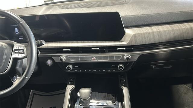 used 2024 Kia Telluride car, priced at $33,877