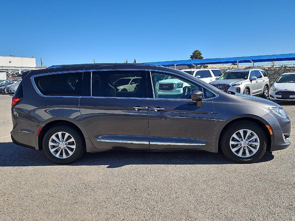 used 2019 Chrysler Pacifica car, priced at $15,991