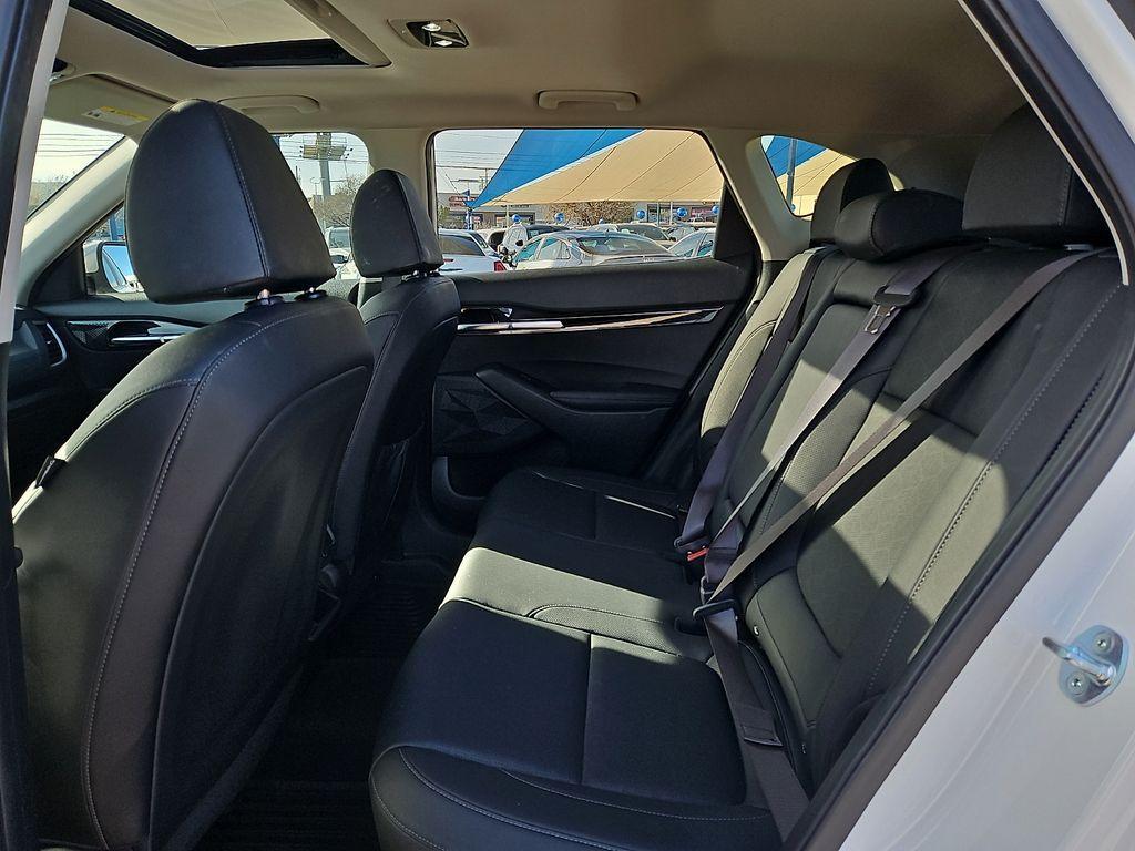 used 2024 Kia Seltos car, priced at $25,991