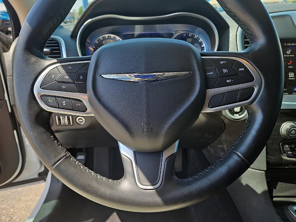 used 2022 Chrysler 300 car, priced at $29,991