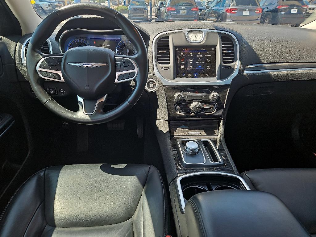 used 2022 Chrysler 300 car, priced at $29,991