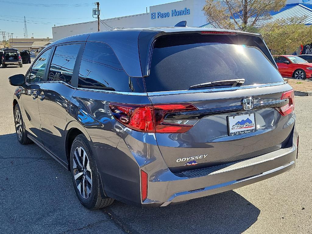 new 2026 Honda Odyssey car, priced at $44,290