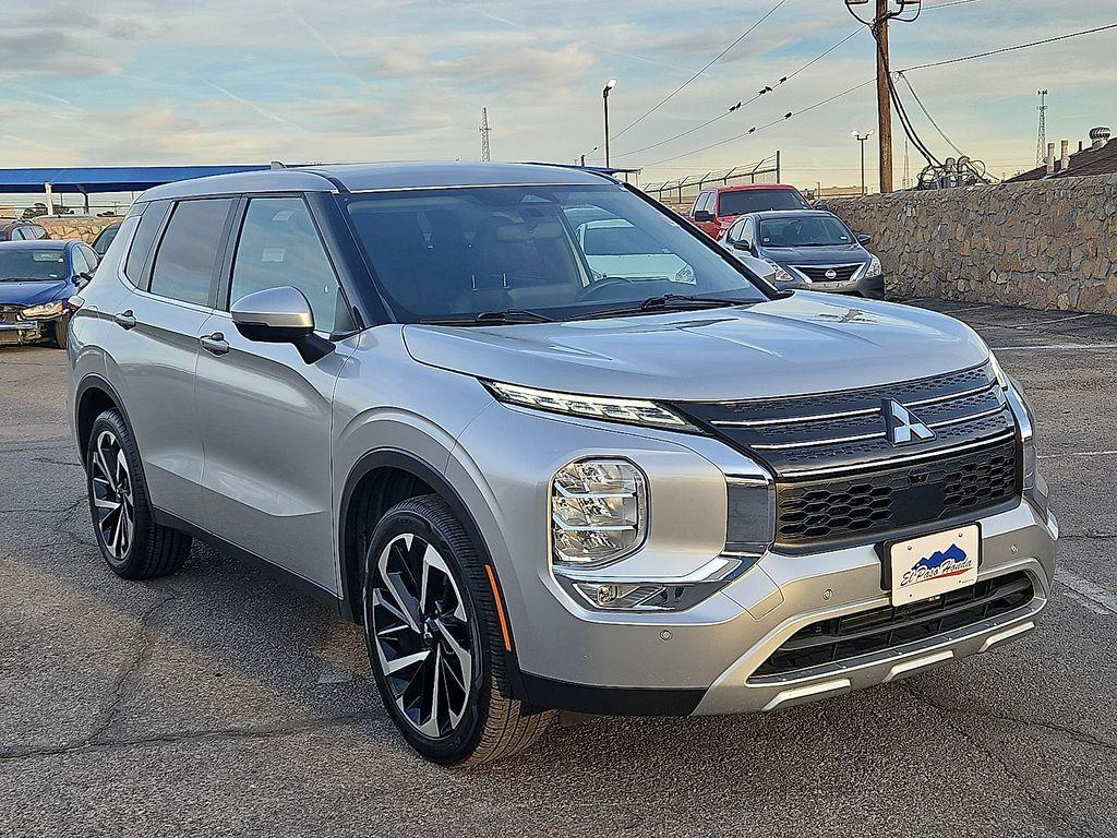 used 2024 Mitsubishi Outlander car, priced at $25,491