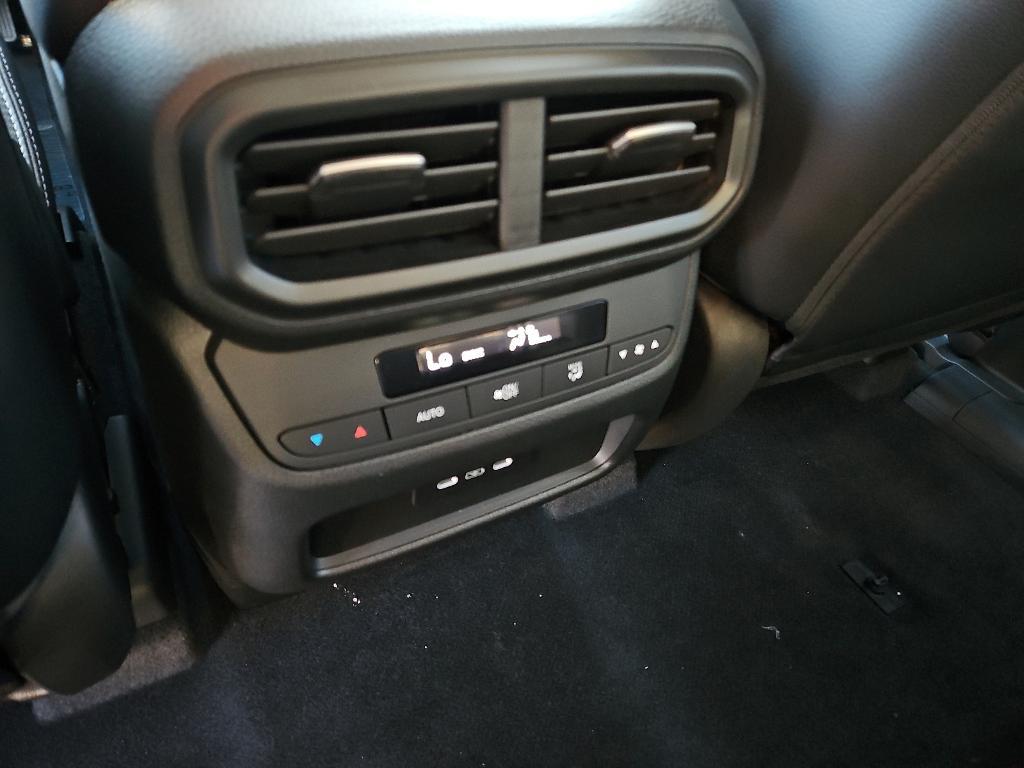 new 2025 Honda Pilot car, priced at $47,095