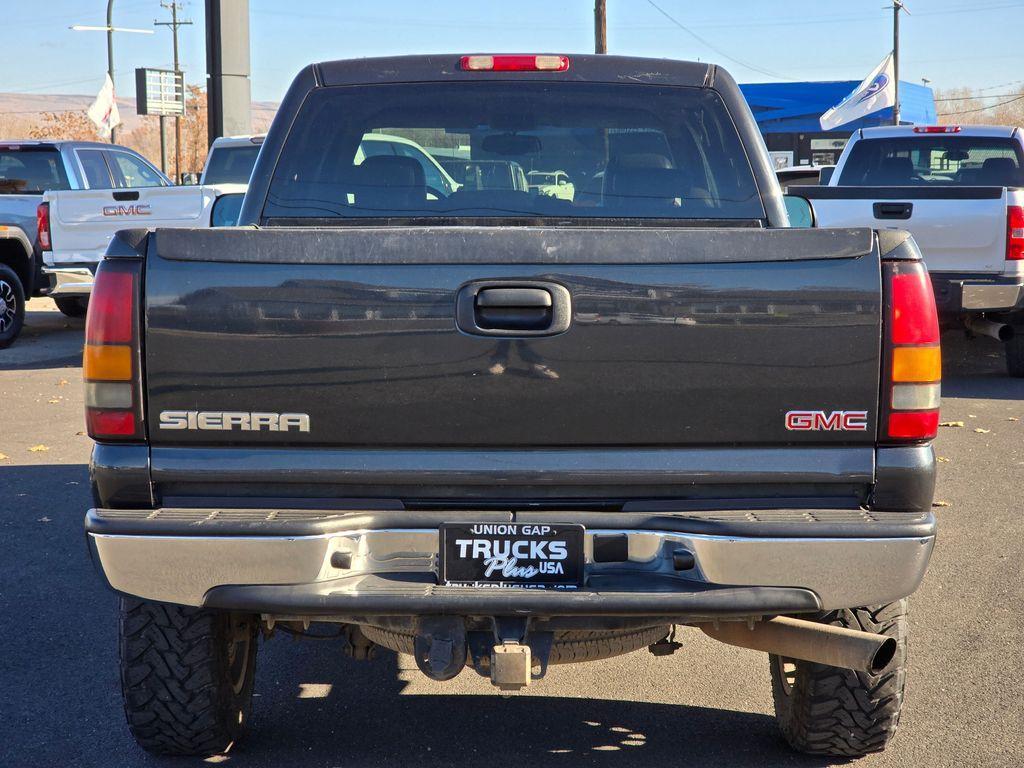 used 2005 GMC Sierra 2500 car, priced at $21,374