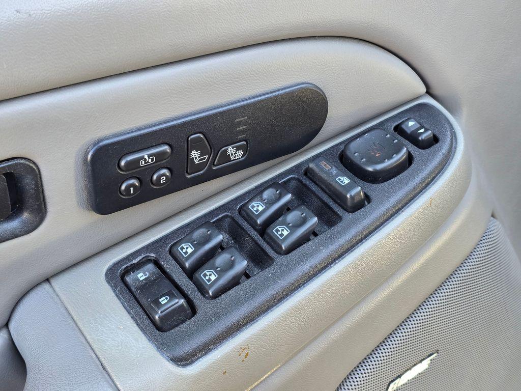 used 2005 GMC Sierra 2500 car, priced at $21,374