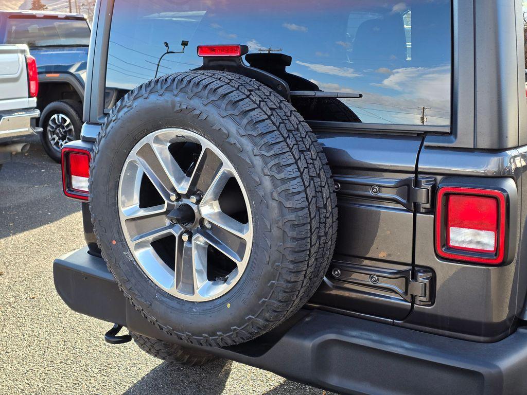 used 2018 Jeep Wrangler Unlimited car, priced at $21,105