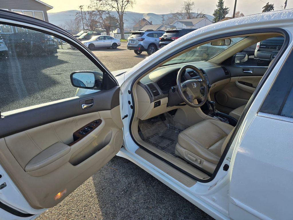 used 2006 Honda Accord car, priced at $7,999