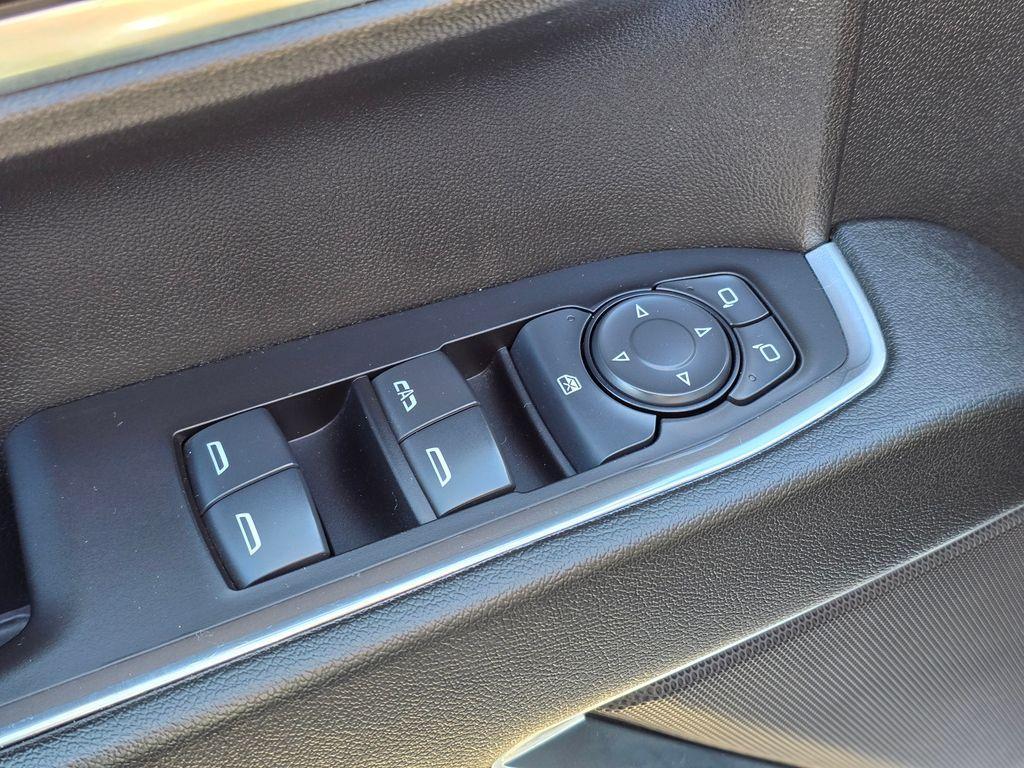 used 2024 Chevrolet Silverado 1500 car, priced at $34,894