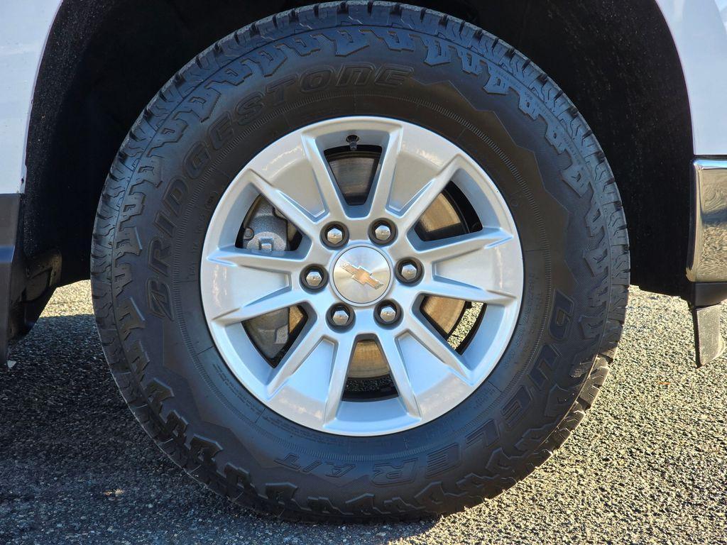 used 2024 Chevrolet Silverado 1500 car, priced at $34,894