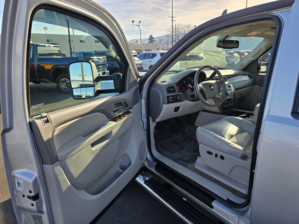 used 2013 Chevrolet Silverado 2500 car, priced at $22,389