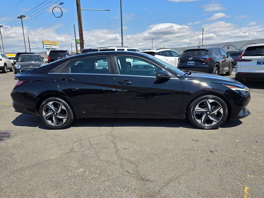 used 2022 Hyundai ELANTRA HEV car, priced at $23,429