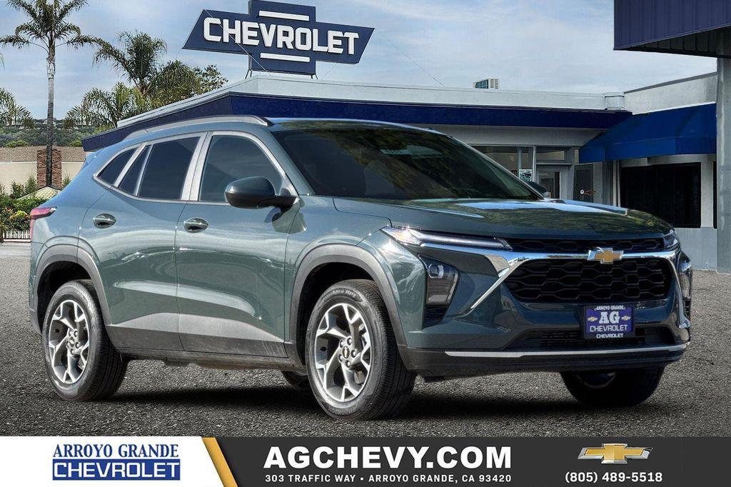 used 2025 Chevrolet Trax car, priced at $21,085
