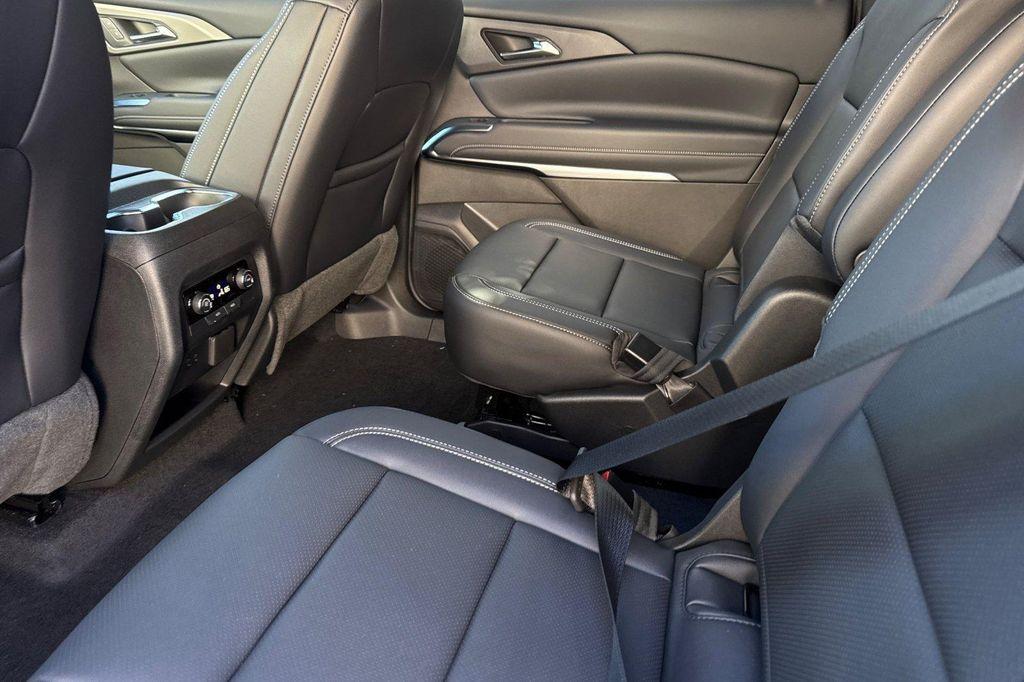 new 2026 Chevrolet Traverse car, priced at $45,890