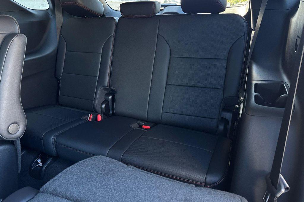 new 2026 Chevrolet Traverse car, priced at $55,135
