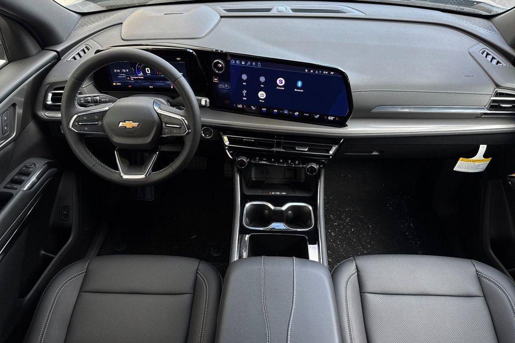 new 2026 Chevrolet Traverse car, priced at $42,195