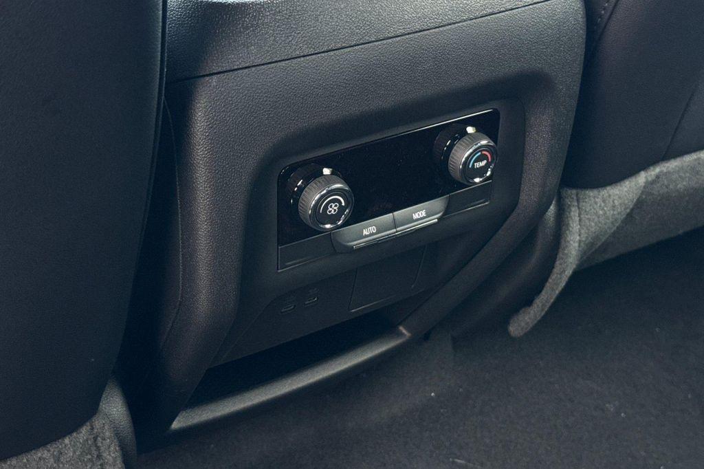 new 2026 Chevrolet Traverse car, priced at $42,195